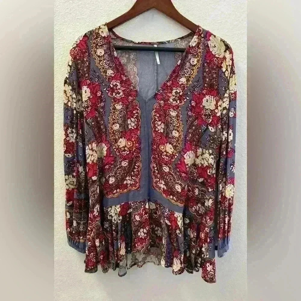 Oversized Free people blouse size small